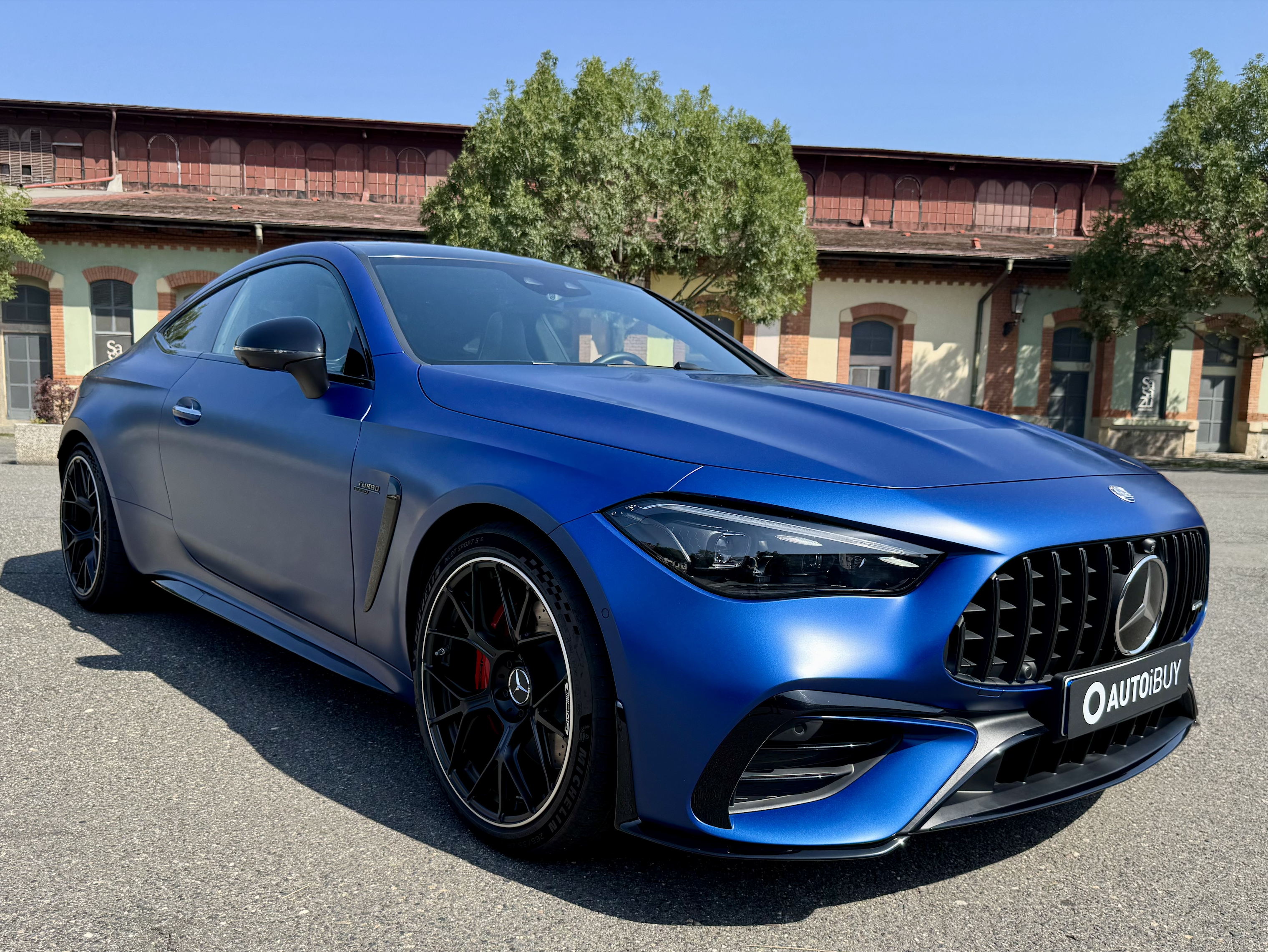 MERCEDES CLE COUPÉ 53 AMG 4MATIC | SKLADEM | ČESKÉ PŘEDVÁDĚCÍ AUTO | benzínové sportovní kupé | modrá matná magno spectral | černá kůže | AMG Performance High skořepinové sedačky | maximální výbava | nákup online | AUTOiBUY.com